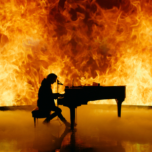 少妇裸体做爰高潮流江水
